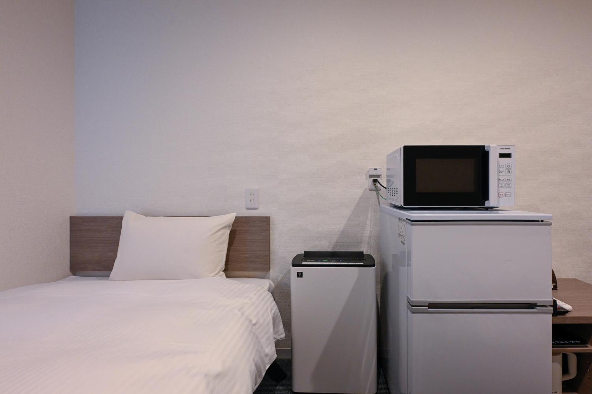 Hotel R9 The Yard Ashikagaekinishi Bagian luar foto